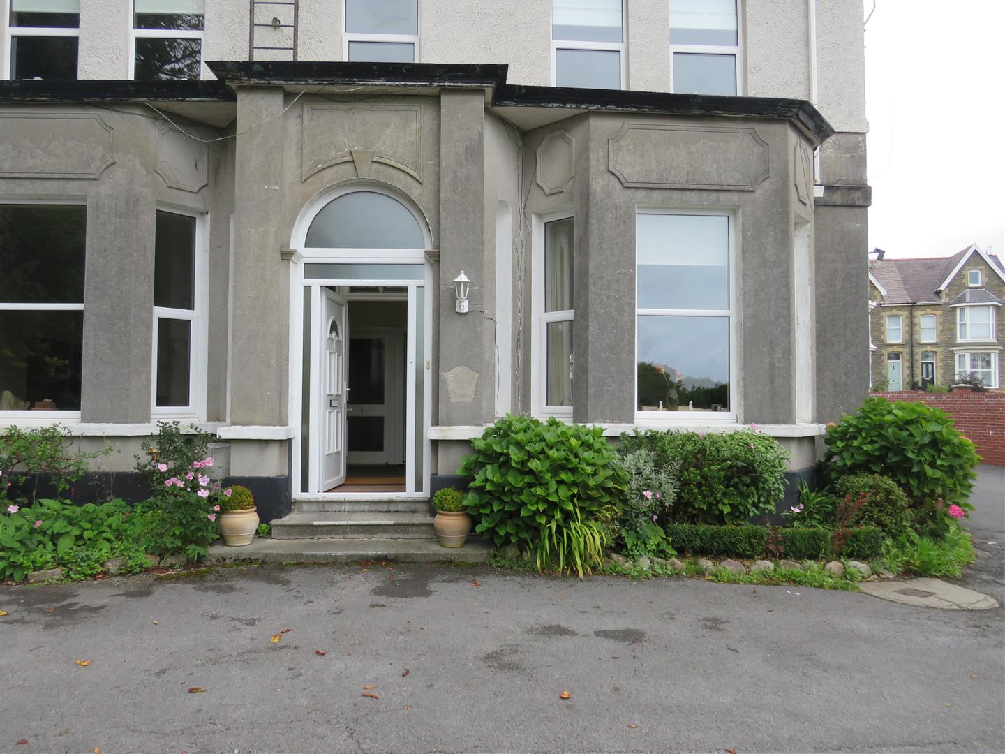 41 Old Road, Llanelli, Carmarthenshire, SA15 3HR Property for Sale